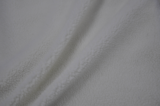 100% poliester 150 cm CW lub regulowana tkanina Faux Sherpa o gramaturze 300 g / m2
