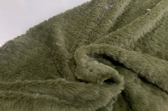 Premium Faux Rabbit Fur Realistyczny wygląd i odczucie Trwały i wszechstronny